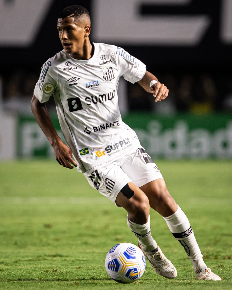 更体现在他 更体现在他