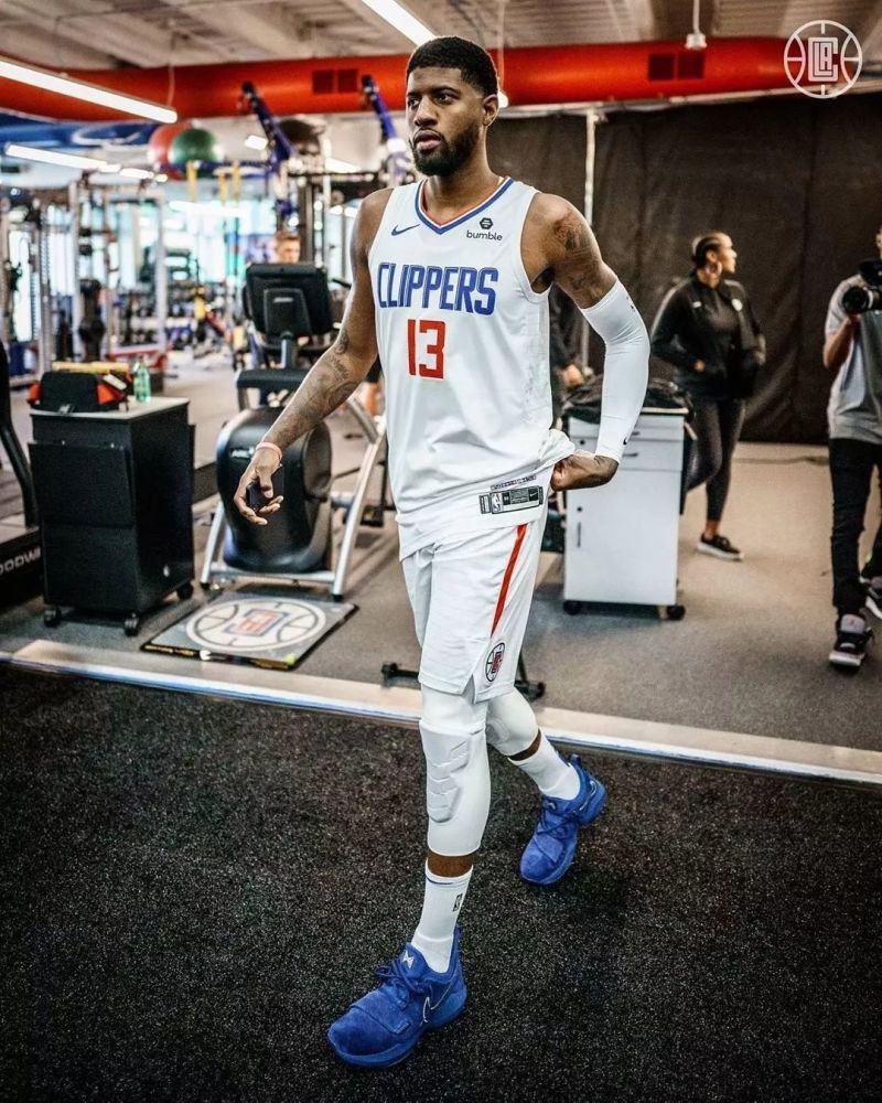 还有亲热戏份！疑似Faker耽美同人文遭粉丝抵制下架