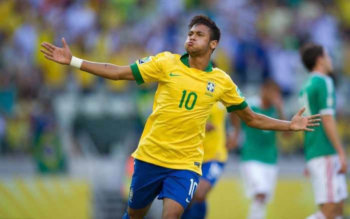 ＂贵州小伙陈治龙 挑战5.6世界巅峰难度李四光跳成功 全场沸腾了